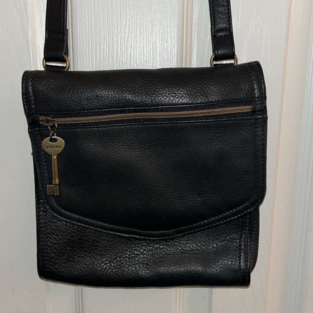 Fossil Adjustable Strap Leather Handbag